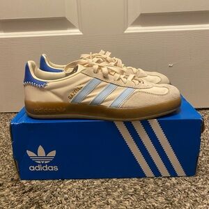 Men’s Adidas Gazelle Cream and Light Blue Shoes